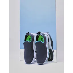 Action Men Mesh Running Non-Marking Shoes