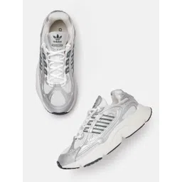 ADIDAS Originals Women Ozmillen Sneakers