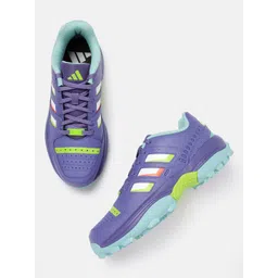 ADIDAS Unisex Perforated Cri Triumph Cricket Shoes