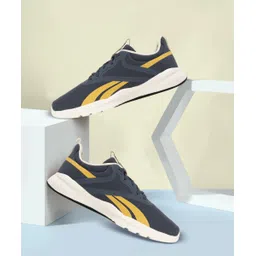 Amplified runner M Running Shoes For Men