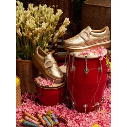 Anaar Women Lightweight PU Sneakers