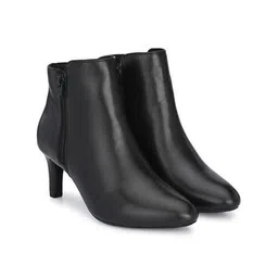 Ankle-Length Boots with Zip Closure