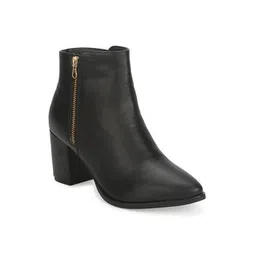 Ankle-Length Boots with Zip Closure