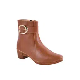 Ankle-length Boots with Zip Closure