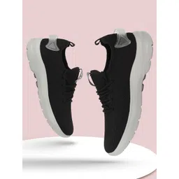 Aqualite Men Mesh Revitalizing Bounce Featherweight Running Shoes