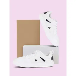 Aqualite Men Perforated Sneakers