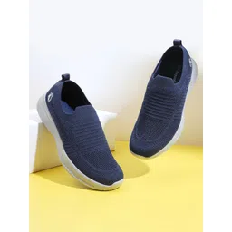 Aqualite Men Textured Slip-On Sneakers