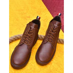 ARIWA Men Textured Casual Regular Boots