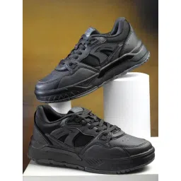 Asian Men URBAN-16 Black Casual Sneakers