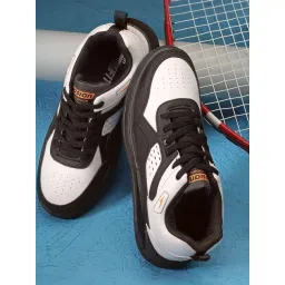 Asian Men's Black & White Casual Sneakers