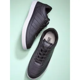 Asian Men's Black Casual Sneakers