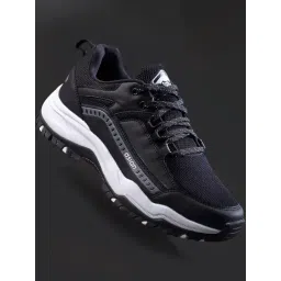 Asian Men's Black Running Shoes