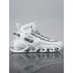 Atom Men's Alpha Predator White Running Shoes