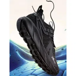 Atom Men's CloudRunner Black Running Shoes