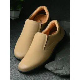 Auserio Men Leather Sneakers