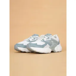 AVANT Women Colourblocked Round Toe Lace Ups Sneakers