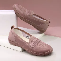 AVERY Casuals For Women