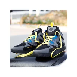 bacca bucci Men Black & Blue Colourblocked Sneakers