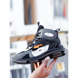 bacca bucci Men Black & White Colourblocked X9X Elevated Sneakers