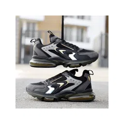 bacca bucci Men Black Colourblocked Sneakers