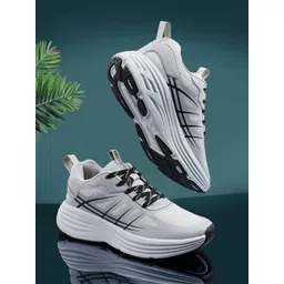 bacca bucci RUNWAY Women Mesh Running Shoes