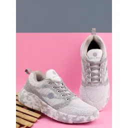 bacca bucci Women Shockproof Sole FemmeFlex Running Shoes