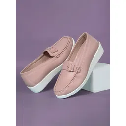 Bata comfit Women Round Toe Slip-On Sneakers