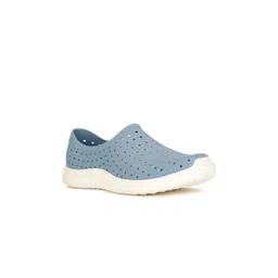 Bata Women Textured Comfort Insole Contrast Sole Slip-On Sneakers