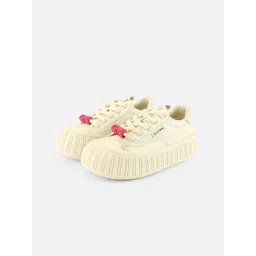 Beatnik Women Round Toe Lightweight Sneakers