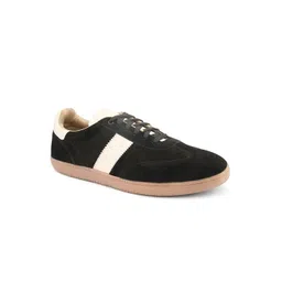 Big Fox Men Colourblocked Sneakers