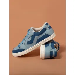 Big Fox Men Colourblocked Sneakers