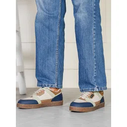 Big Fox Men Colourblocked Sneakers