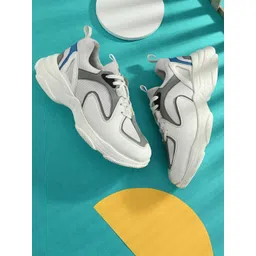 Big Fox Men White Woven Design Sneakers