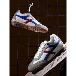 BIRDE Men Colourblocked Sneakers
