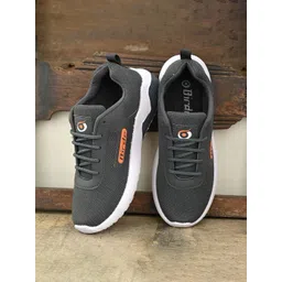 BIRDE Men Grey Sneakers