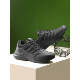 BIRDE Men Lightweight Lace-Up Sneakers