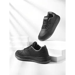 BIRDE Men Sneakers