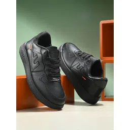 BIRDE Men Textured Leather Sneakers