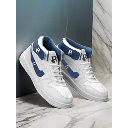 BIRDE Men Textured Round Toe Sneakers