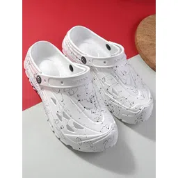 BIRDE Women Pack Of 2 Velvet Sneakers & Clogs