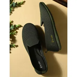 BIRDE Women Textured Casual Shoes