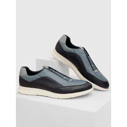 Blackberrys Men Leather Colourblocked Slip-On Sneakers