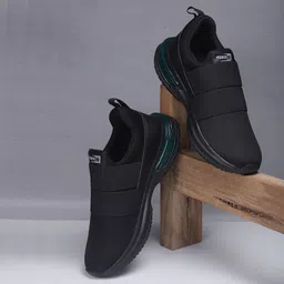 BLAKES-2E Walking Shoes For Men