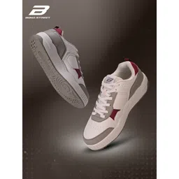 Bond Street Men Colourblocked Round Toe Sneakers