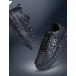 Bond Street Men's Hustle Black Casual Sneakers