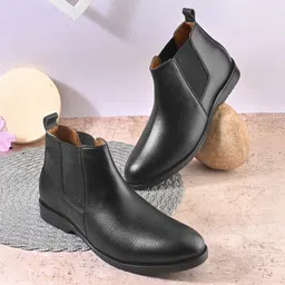 Boots For Men