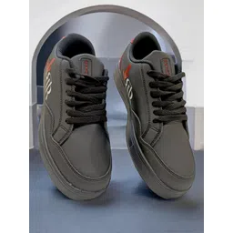 BOTABOCHI Men PU Sneakers