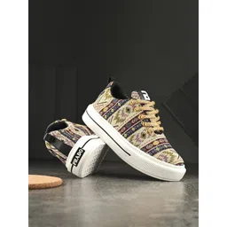 BUCIK Men Sneakers