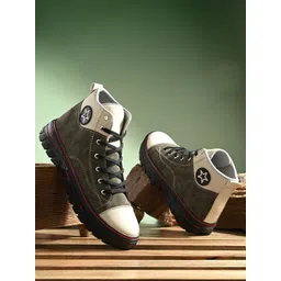 BUCIK Men Textured Block-heeled Regular Boots