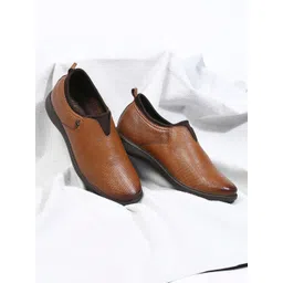 Buckaroo Men Perforated Leather Slip-On Sneakers